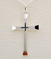 Zilveren ketting hanger kruisje bewerkt model 2.7 cm.